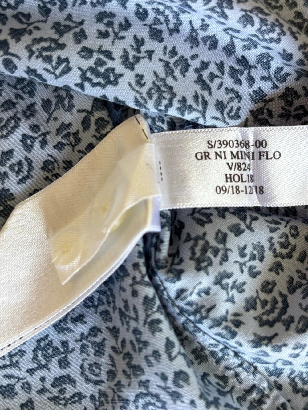 Banana Republic Blue Floral Button-Down Shirt